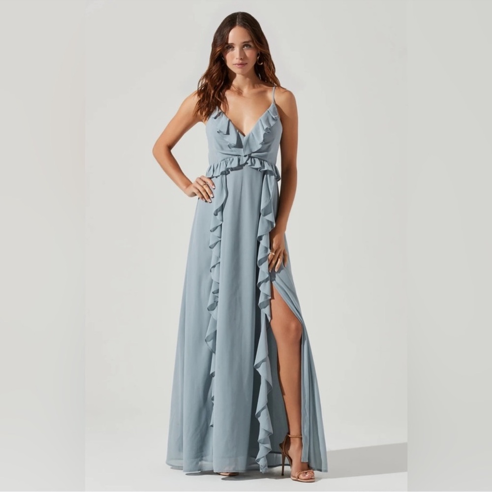 🆕Astr Adoria Ruffled Slitted Dress